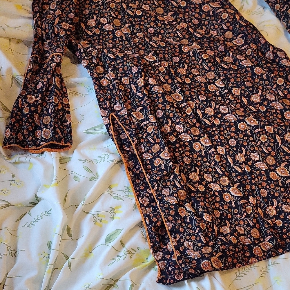 Floral Patterned Dress - Picture 3 of 3